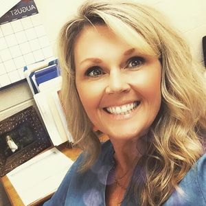 Meet your Posher, Caroline